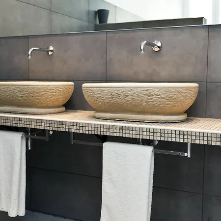 Sallustio Fine Affittacamere 3*